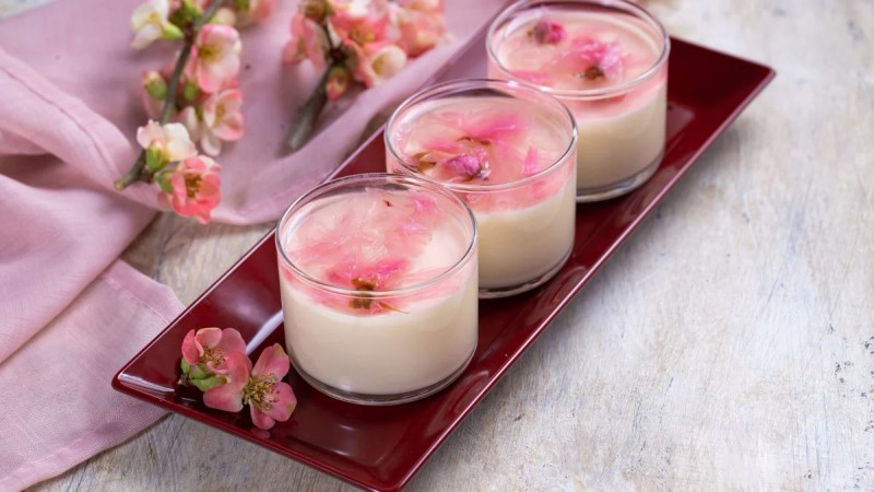 Pudding hoa anh đào - Món ăn ngon làm từ hoa anh đào 