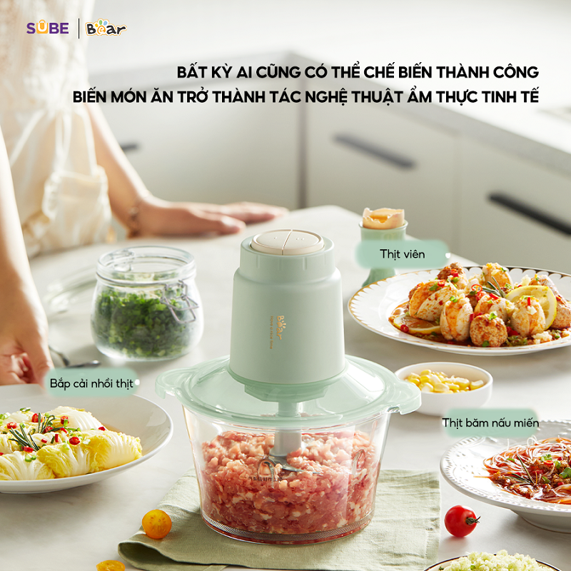 Máy xay thịt Bear sở hữu thiết kế hiện đại và nhỏ gọn
