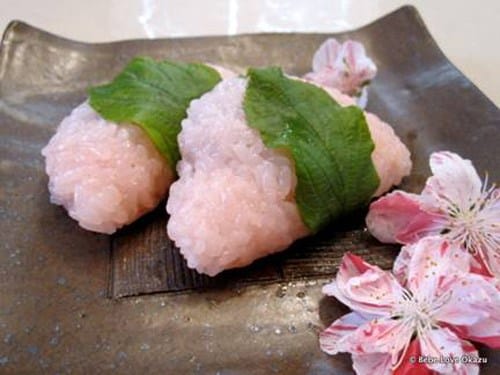 Thức quà xuân của người Nhật - Sakura mochi