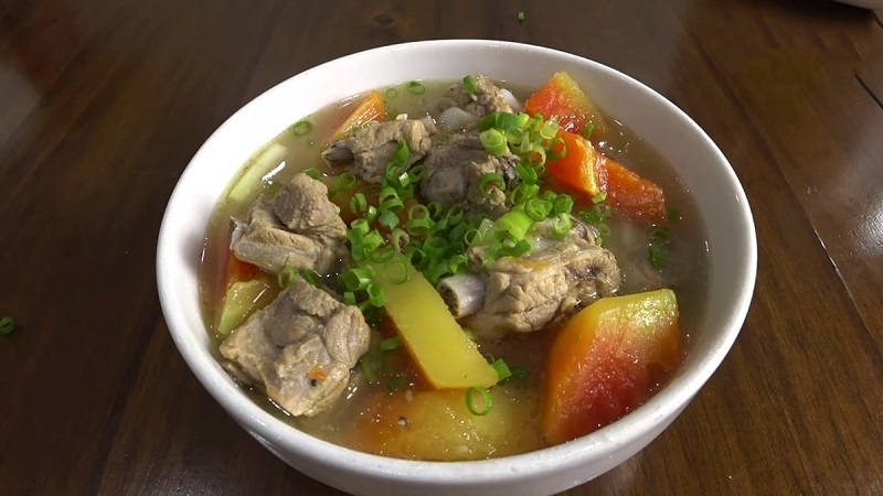 Gợi ý món ăn tối - Canh sườn bò hầm đu đủ