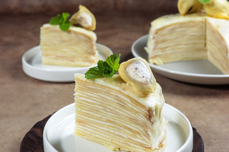 Hướng dẫn cách làm bánh crepe sầu riêng ngàn lớp