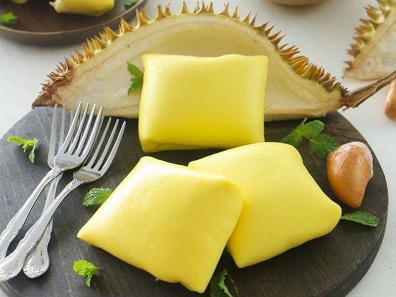 Hướng dẫn cách làm bánh crepe sầu riêng lá dứa