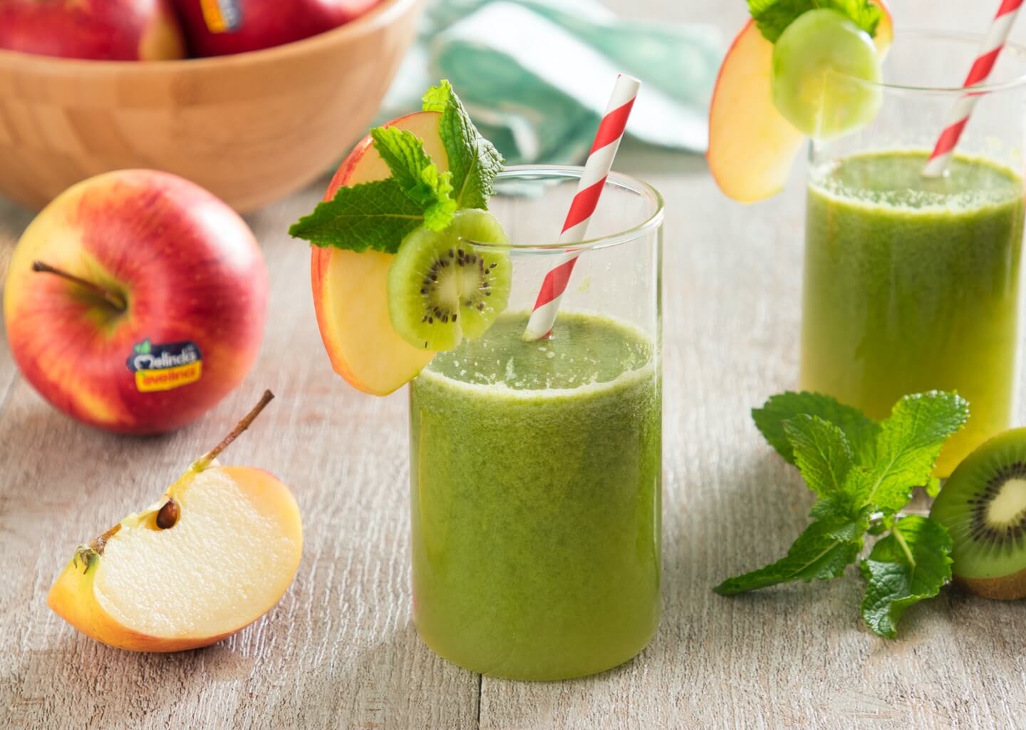Cách làm nước ép kiwi táo thơm ngon tại nhà