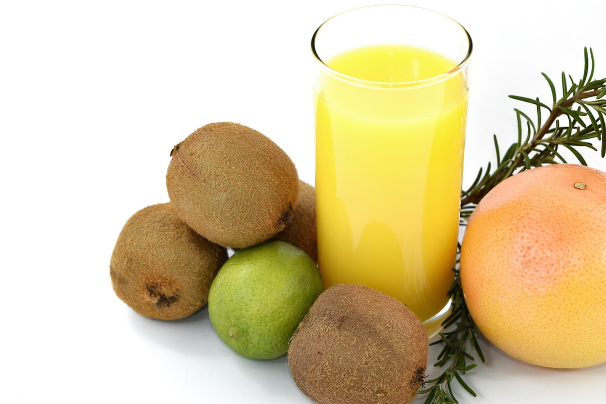 Nước ép kiwi cam giúp tăng cường miễn dịch