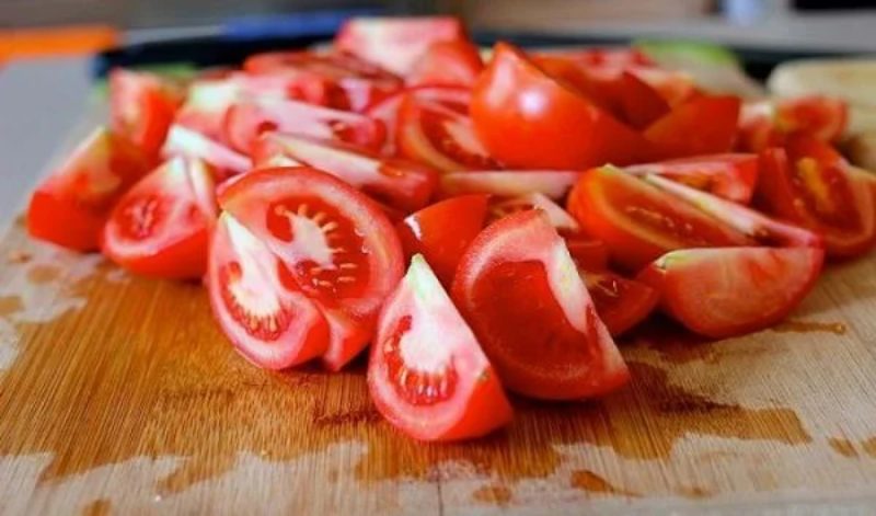 cách làm nước ép cà chua không cần máy