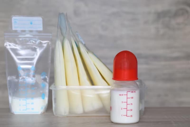 Cách nhận biết có thai bằng nước tiểu với sữa